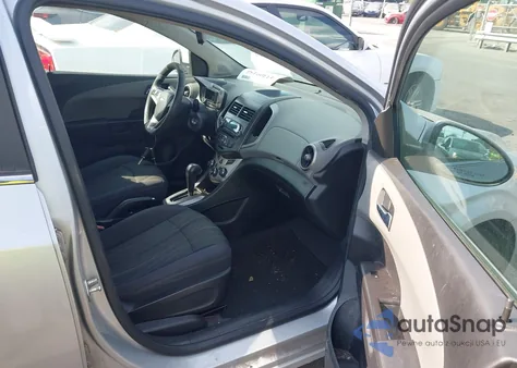 2013 Chevrolet Sonic Lt Auto из США, поврежденный, VIN 1G1JC5SH6D4243377